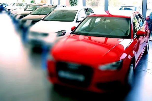 İkinci el otoda satışlar durdu ama fiyatlar durmadı