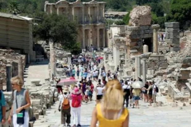 Turizm geliri üçüncü çeyrekte yıllık bazda yüzde 71,2 azaldı