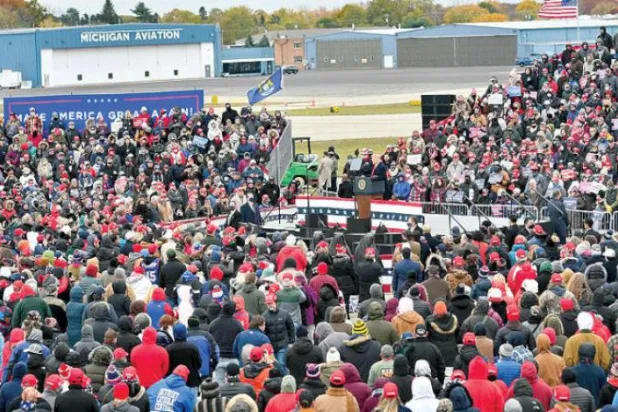 ٹرمپ اور بائیڈن مڈویسٹ میں ایک دوسرے سے پیکار