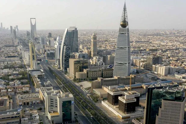 تقوية التوازن المالي تحدٍّ للسياسات الاقتصادية السعودية في خضم الجائحة