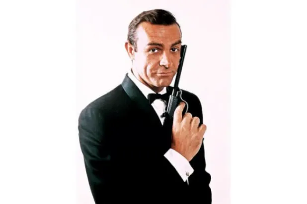 اصل جیمز بونڈ کا انتقال