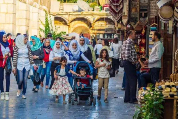 إعادة ترتيب الواجهة الاقتصادية للنظام السوري باستبعاد «رجال الحرب»