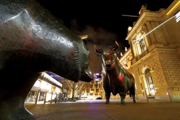 «كلٌ يغني على ليلاه» بالأسواق العالمية عشية الانتخابات الأميركية