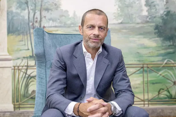 هل من العبث الاستمرار في المنافسات الأوروبية مع تفشٍ جديد لـ«كورونا»؟