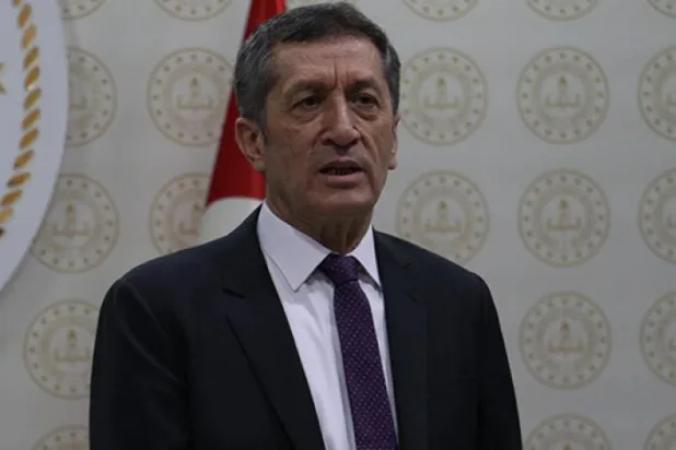 Milli Eğitim Bakanı Ziya Selçuk, uzaktan eğitim sürecinin detaylarını paylaştı!
