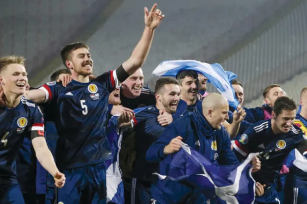 إنجلترا تأمل بجعل مواجهة اسكوتلندا عيداً بحضور جماهيري