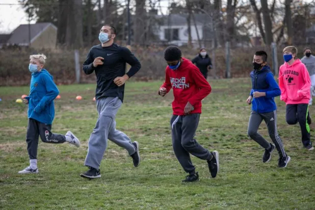 في حقبة «كورونا»... «الصحة العالمية» تدعو لممارسة 150 دقيقة من النشاط البدني