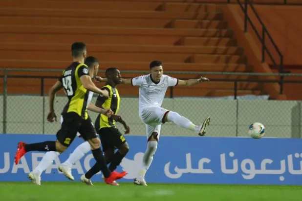 البلوي: الحكم تحامل على الاتحاد... والعويران: أضعنا المباراة