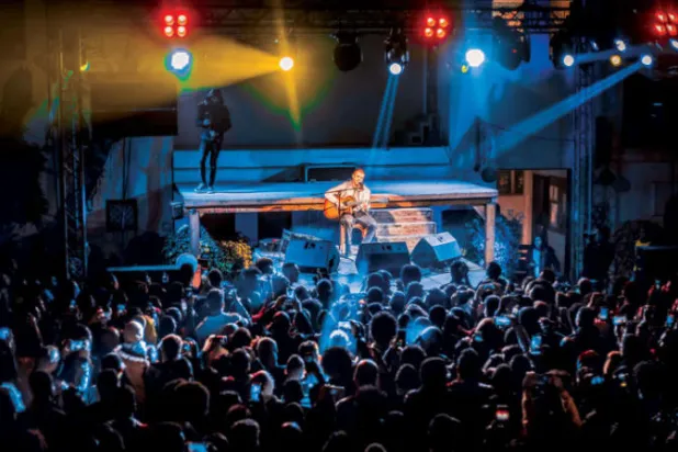 یتضمن العرض أغاني جدیدة من الألبوم الذي سيُطلق في 2021 «ناس من خشب»