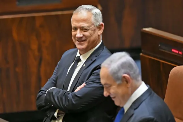 Feshedilme hayaleti Knesset’i kovalarken Netanyahu’yu yöneten 4 zoraki yol var