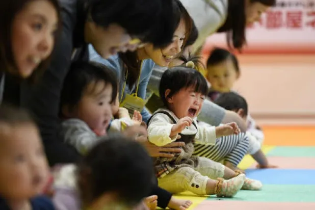 اليابان تلجأ للذكاء الصناعي للتوفيق بين الراغبين في الزواج