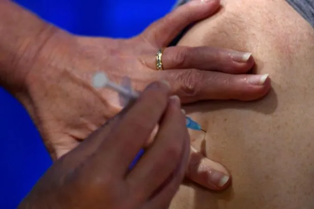 Kuveyt Pfizer/BioNTech aşısına acil kullanım onayı verdi