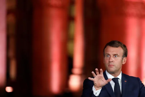 On His 3rd Visit to Beirut, Macron Faces 'Thorny Problem' Between Aoun, Hariri