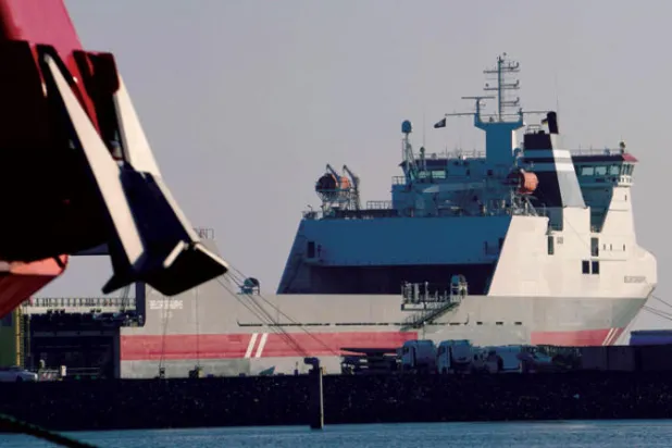 مفاوضات «بريكست» تحرز تقدماً في ملفين معقدين