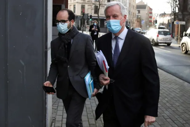 المفاوض الأوروبي: تقدّم مع استمرار وجود عقبات في المحادثات مع لندن