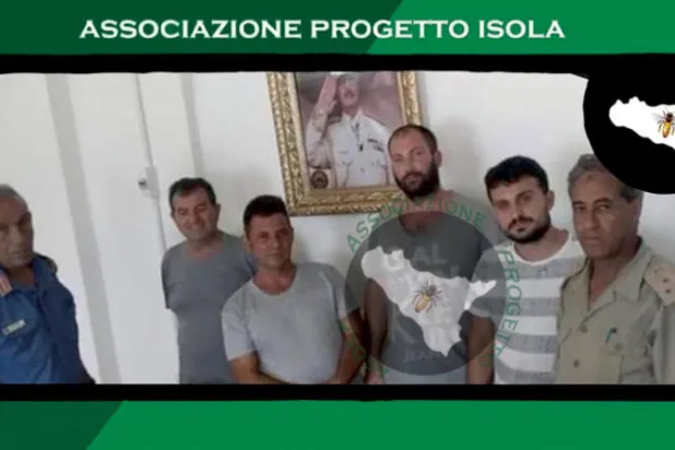 حفتر يبرم صفقة مع إيطاليا لإطلاق صياديها مقابل محتجزين ليبيين