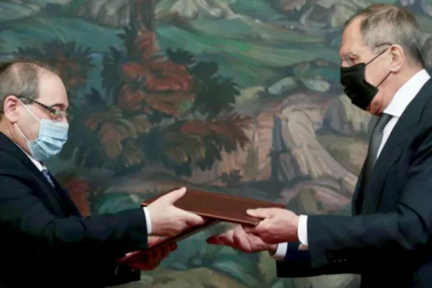 روس شامی اور عراقی سرحدوں تک پہنچ گيا ہے