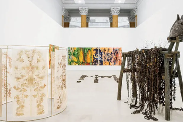 «الأربع سنوات»... التظاهرة الفنية الكبرى في إيطاليا المغلقة