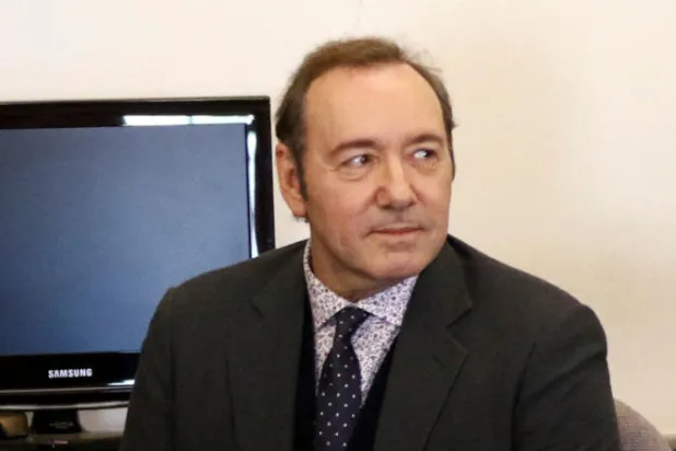 كيفين سبيسي يناشد المكتئبين عدم الإقدام على الانتحار