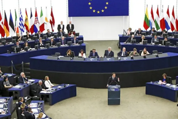 Demokratik rejimlerin sayısı düşüyor mu? Demokratik ülkelerin hastalığı…