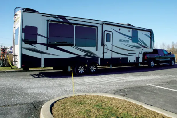 كنديون يهربون من البرد مصممون على تمضية الشتاء في فلوريدا رغم الجائحة