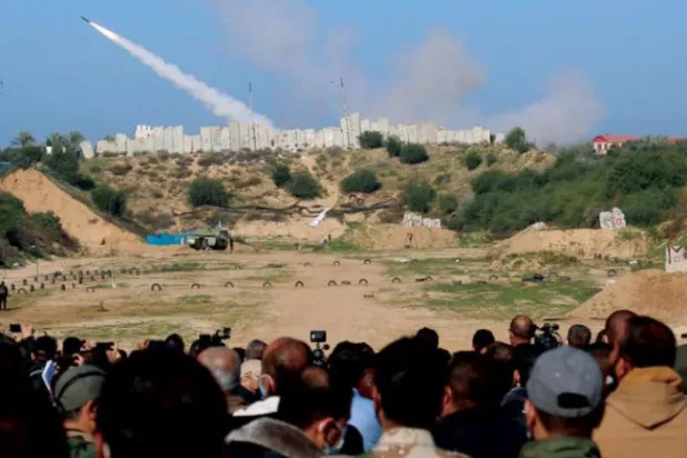 Gazze’deki gruplardan İsrail’e karşı güç gösterisi