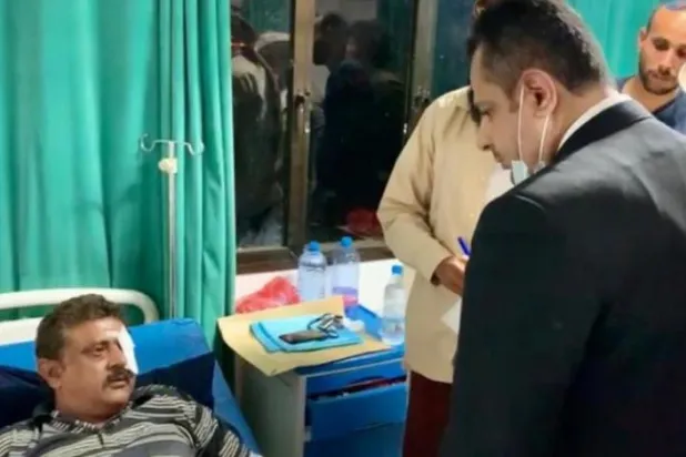 Yemen Başbakanı Aden Havalimanı saldırısındaki yaralıları ziyaret etti 