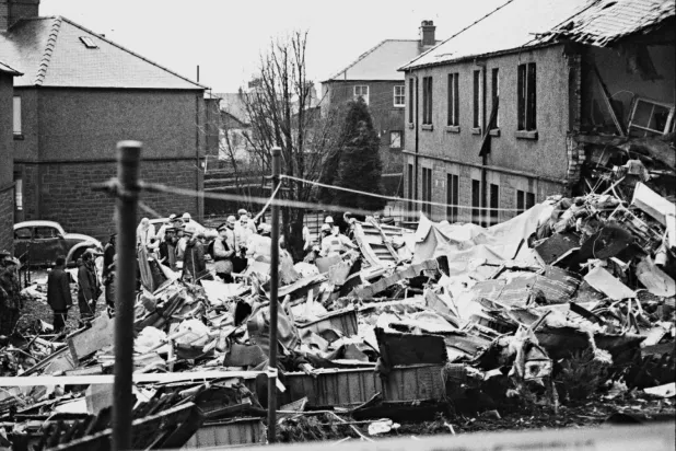 İngiltere, Kaddafi ve Saddam ile ilgili gizli belgeleri yayınladı