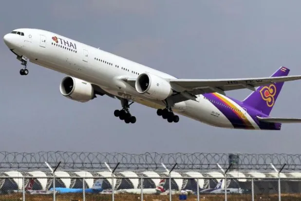 تايلاند تحظر الطعام والشراب والصحف على متن رحلاتها الداخلية