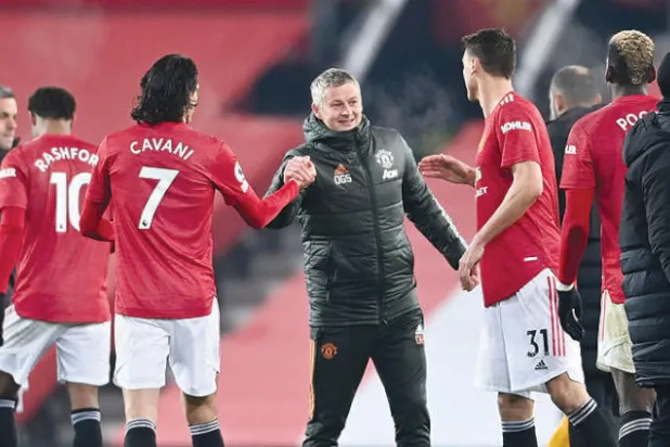 أسلوب سولسكاير في قيادة يونايتد منح اللاعبين الثقة لتصحيح المسار (رويترز)