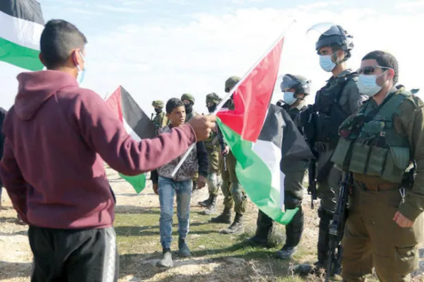 الجيش الإسرائيلي: الرصاص الذي شل فلسطينياً أُطلق خطأ
