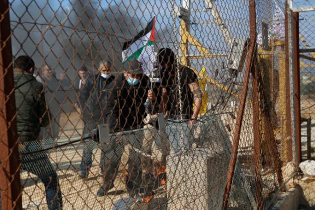 الفلسطينيون يحذّرون من عشرات المشاريع الاستيطانية
