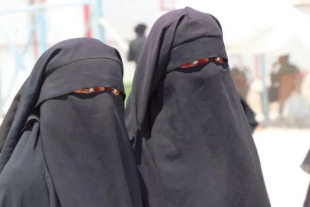 ہول کیمپ میں مراکشی خواتین اپنے ملک جانے کی منتظر ہیں