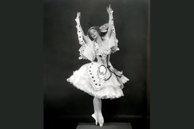 لندن تستعرض تاريخ الأكاديمية الملكية للرقص