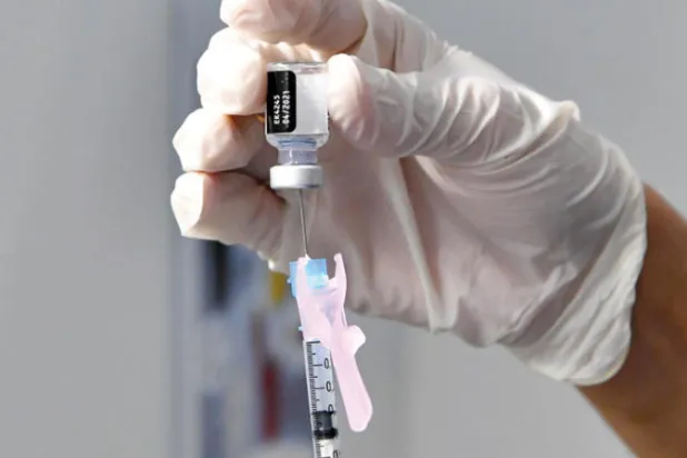 السعودية تتشدد في ملاحقة مخالفي القيود الاحترازية