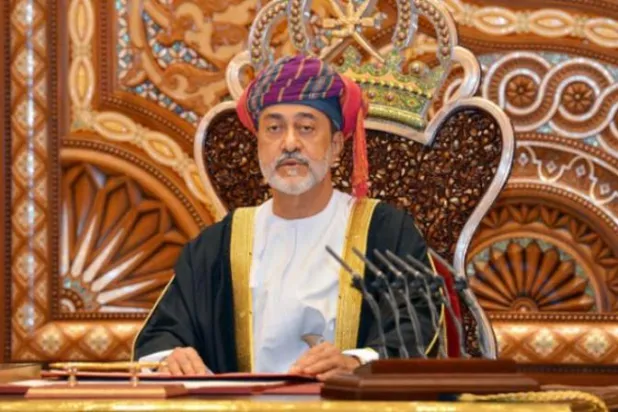 عُمان تكشف عن آلية انتقال الحكم في البلاد