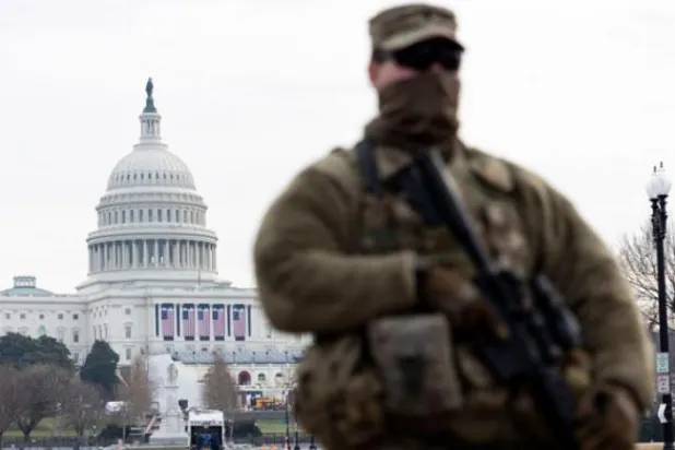 Washington ‘askeri kışlaya’ dönüşüyor