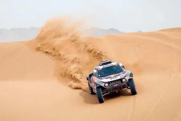 فرانسیسی پیٹرہنسل سعودی ڈکار میں کاروں کا چیمپیئن بنا ہے 