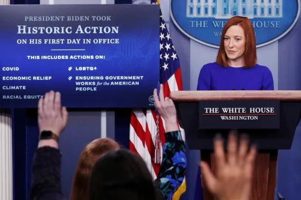 متحدثة البيت الأبيض تتعهد بالعودة إلى سياسة الشفافية ونشر الحقائق