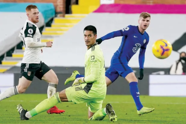 فرصة ضائعة من فيرنر... أحرز 34 هدفاً مع لايبزيغ الموسم الماضي وسجله خالٍ مع تشيلسي (رويترز)