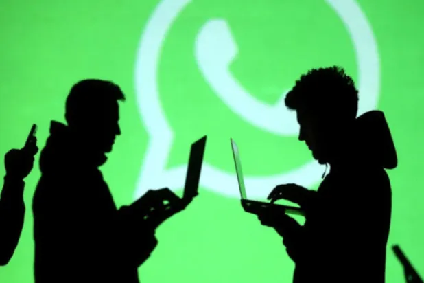 عضو بالبرلمان الأوروبي قلق من شروط «واتسآب» الجديدة