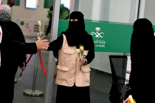 السعودية: ضبط أكثر من 84 ألف مخالفة للاحترازات في شهر