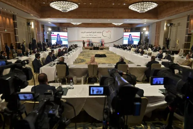 Libya siyasetinde yarış kızışıyor