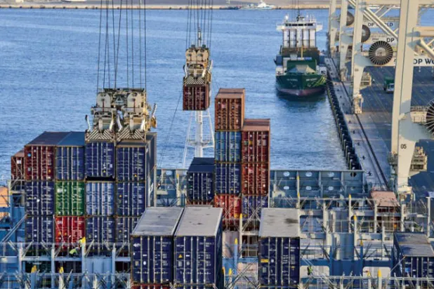 إطلاق مبادرة إماراتية لـ«التوزيع العادل» للقاحات