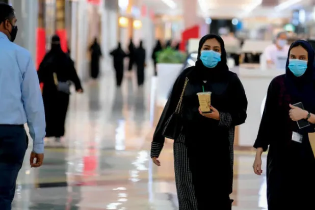 السعودية تلوّح بإجراءات أكبر حال التهاون في احترازات «كورونا»