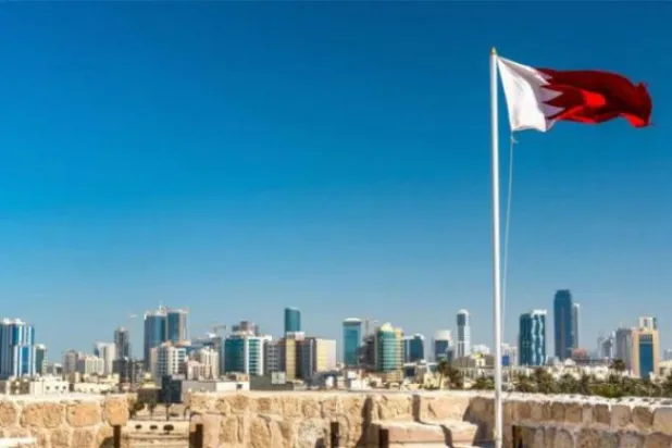 البحرين: أحكام بالسجن على متهمين بتشكيل خلية مدعومة من «الحرس الثوري» الإيراني