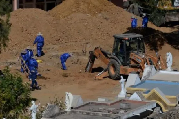 جثث ضحايا «كورونا» تتكدس في شوارع بوليفيا بعد امتلاء المقابر