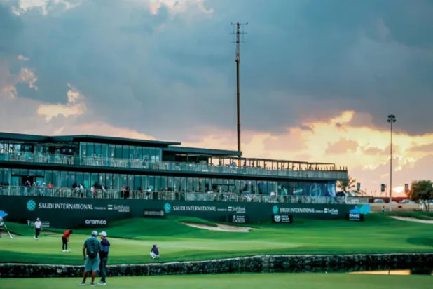 أجواء بديعة عاشها اللاعبون على ملعب رويال غرينز في المدينة الاقتصادية (الشرق الأوسط)