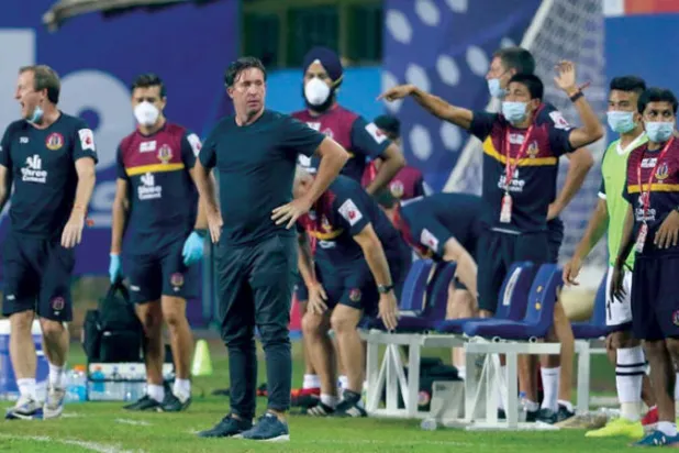 روبي فاولر: أملك عقلية المدربين الجيدين... ولن أشكو من العمل خارج إنجلترا