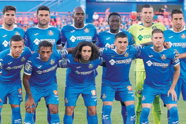 أليكس كلابهام: الاتحاد الإنجليزي لكرة القدم رفض منحي رخصة التدريب 9 مرات